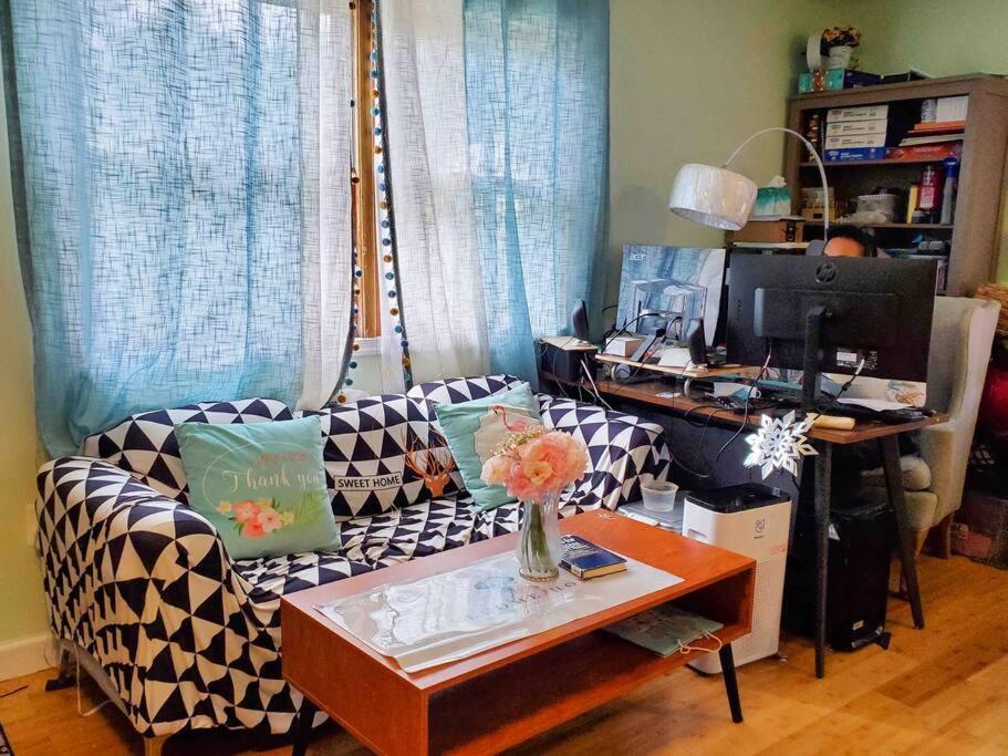 5 Star Room/Close To Town Center And Everything/5 Min Walk Metro Rockville Extérieur photo